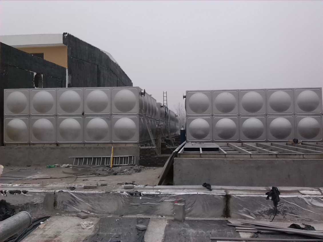 換熱器機(jī)組廠家分享一下板式換熱機(jī)優(yōu)勢？